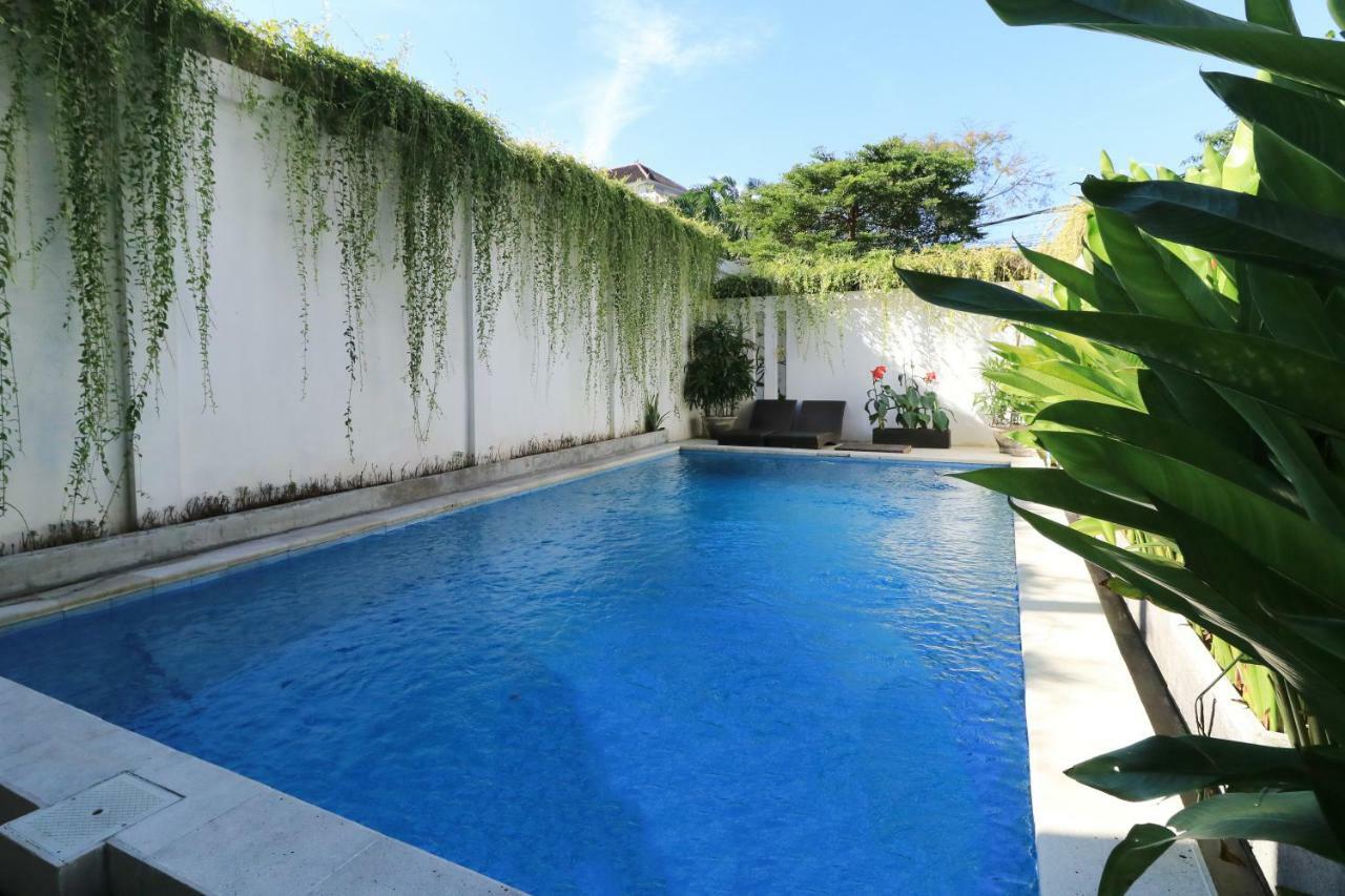 Legian Village Residence Семиньяк Экстерьер фото