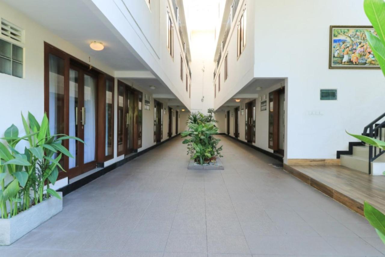 Legian Village Residence Семиньяк Экстерьер фото